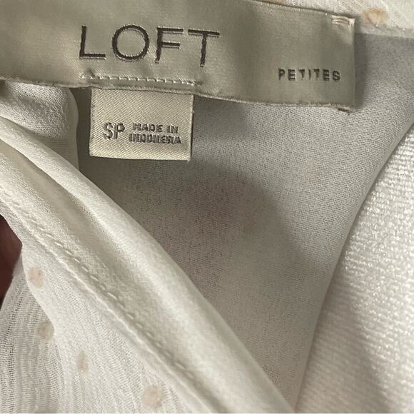 NWOT LOFT White and Gold Polka Dot Ruffle Flowy Short Sleeve Blouse Size SP - Picture 9 of 9